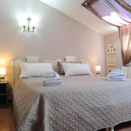לינה וארוחת בוקר Residenza D'oria פויג'ה