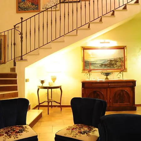 Residenza D'oria לינה וארוחת בוקר פויג'ה