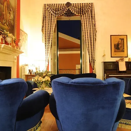 Residenza D'oria לינה וארוחת בוקר 4*