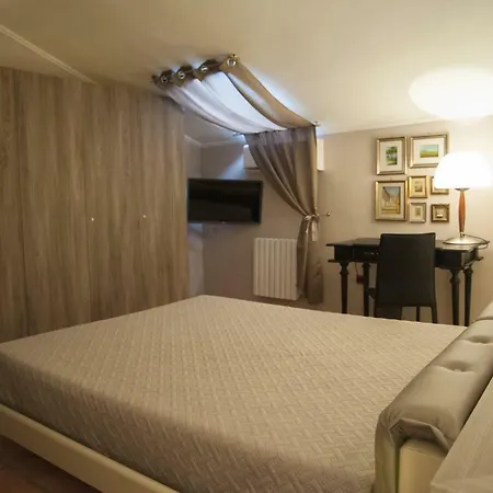 לינה וארוחת בוקר Residenza D'oria פויג'ה