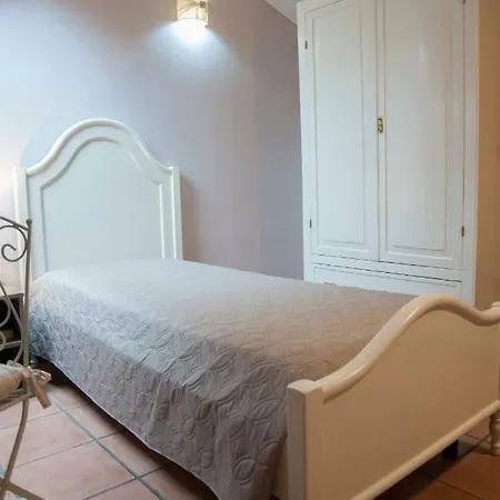 Residenza D'oria 4* פויג'ה