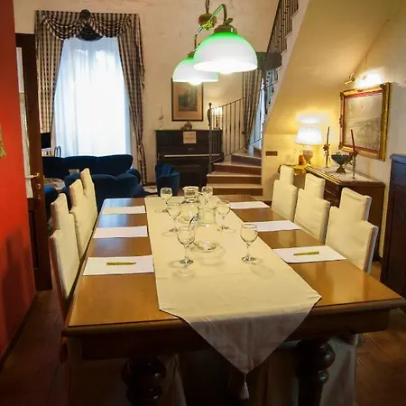 Residenza D'oria Bed & Breakfast 4*